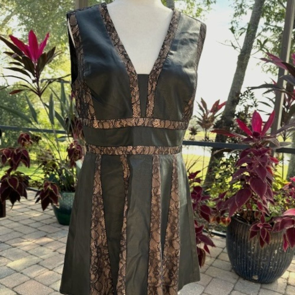 BCBGMAXAZRIA Black/nude Faux leather/lace dress Size 10